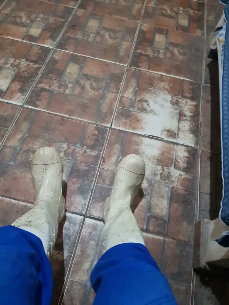 foto de Bota Pvc Branca Cano Longo - Vulcabrás