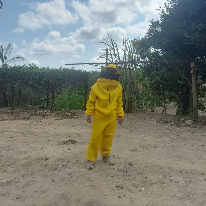 foto de Roupa  Apicultutor - 100% Antiferruadas Proteção