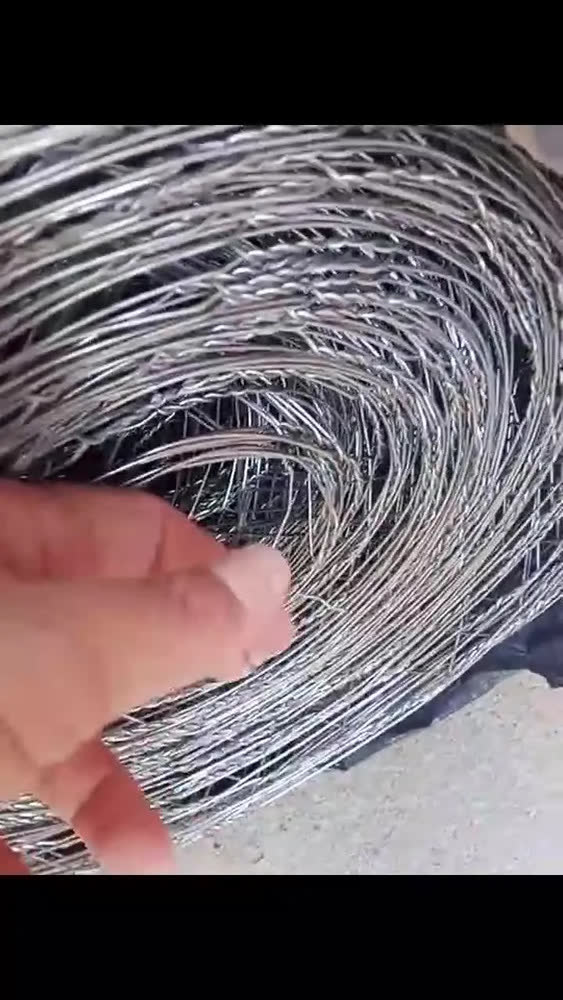 foto de Tela Mangueirão Cerca Top Galvanizada Rolo 50m x 1,20m Aço Prateado