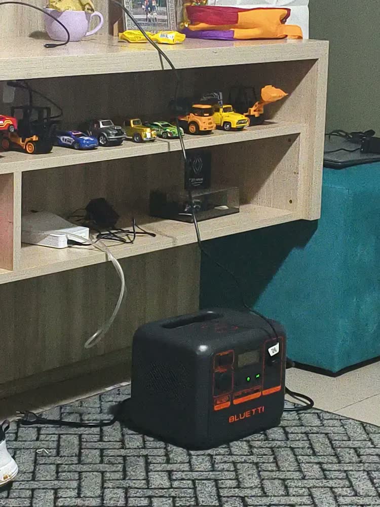 foto de Estação De Energia Ac50p Bluetti Portátil 504wh 700w Potente