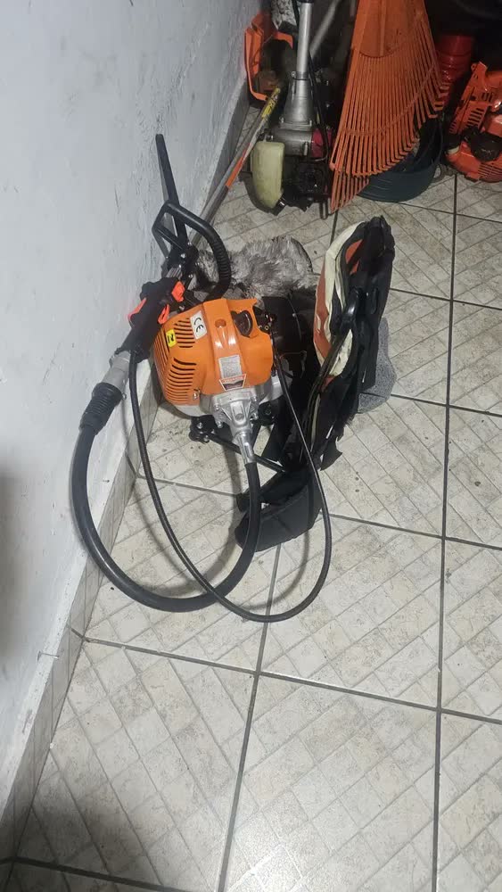 foto de Roçadeira Costal A Gasolina 2t 43cc 1,7hp Vrc430h Vulcan