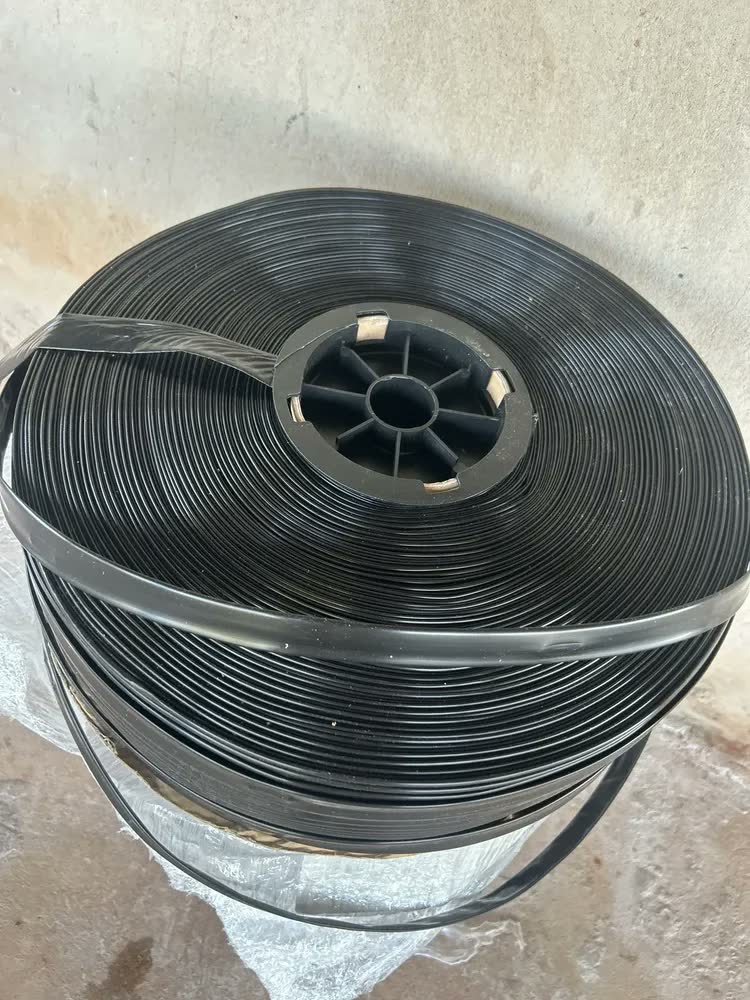 foto de Mangueira Gotejamento Para Irrigação 1.000mts Horta 50/50cm Preto Revomax