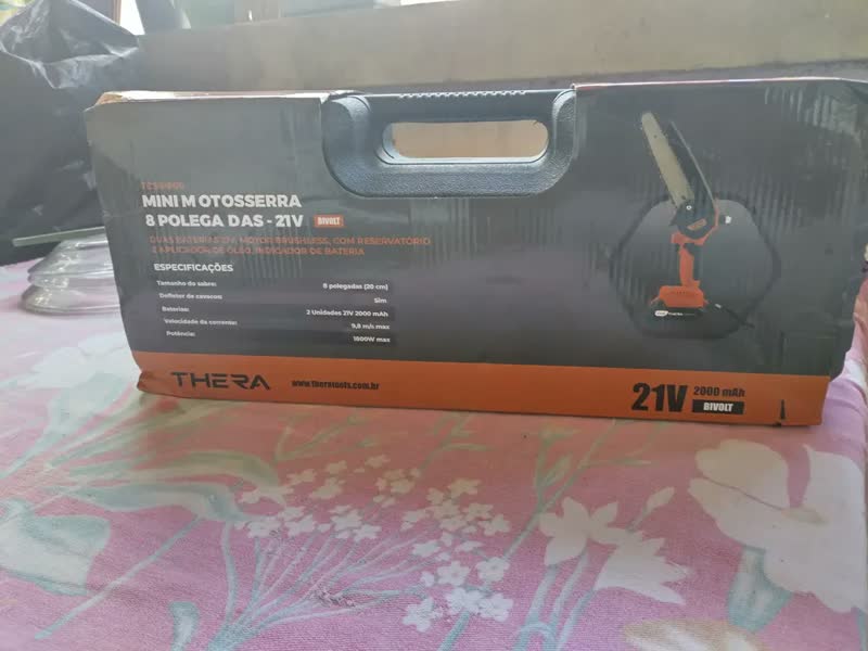 foto de Motosserra Elétrica Brushless Thera com 2 Baterias e Sabre de 8