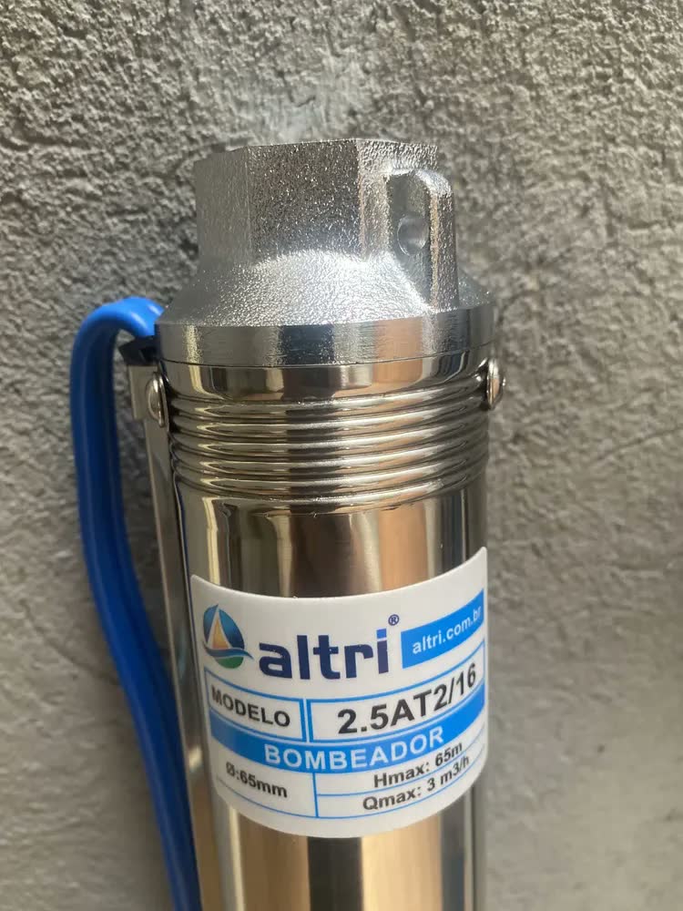 foto de Bomba Submersível Caneta Palito 2.5Polegadas 0.5cv 1/2Hp Poço Artesiano 65m 3000L/h Água Fazenda Sítio Chácara Rio Cisterna