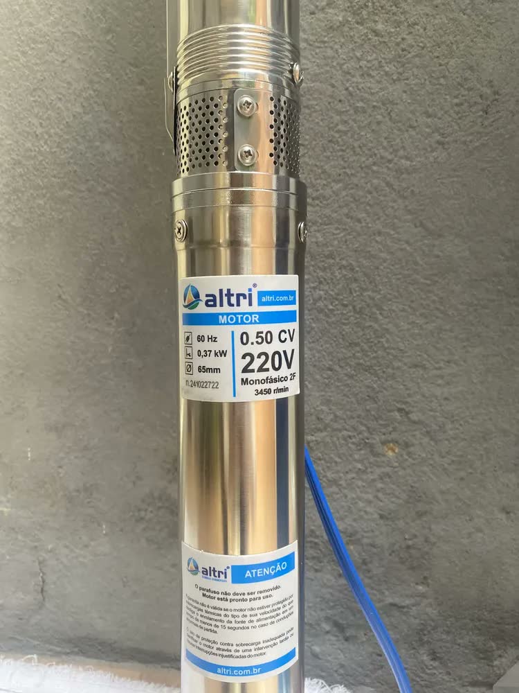 foto de Bomba Submersível Caneta Palito 2.5Polegadas 0.5cv 1/2Hp Poço Artesiano 65m 3000L/h Água Fazenda Sítio Chácara Rio Cisterna