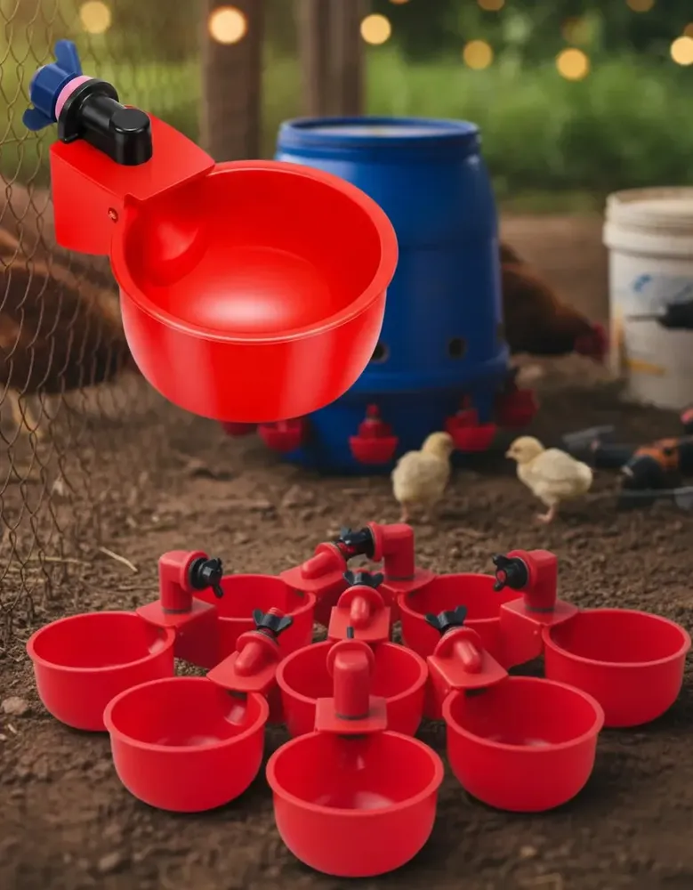 Kit 10 Bebedouro Automático Aves Galinhas Codornas Frango Pato Peru Pintinho Copinho Vermelho 90ml Bebedouros Aves Automatico Copinho VEMDESHOP