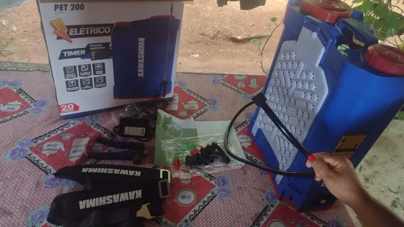 foto de Pulverizador Costal Elétrico Kawashima PET 200 de 20 L com Dosador para Jardim e Lavoura