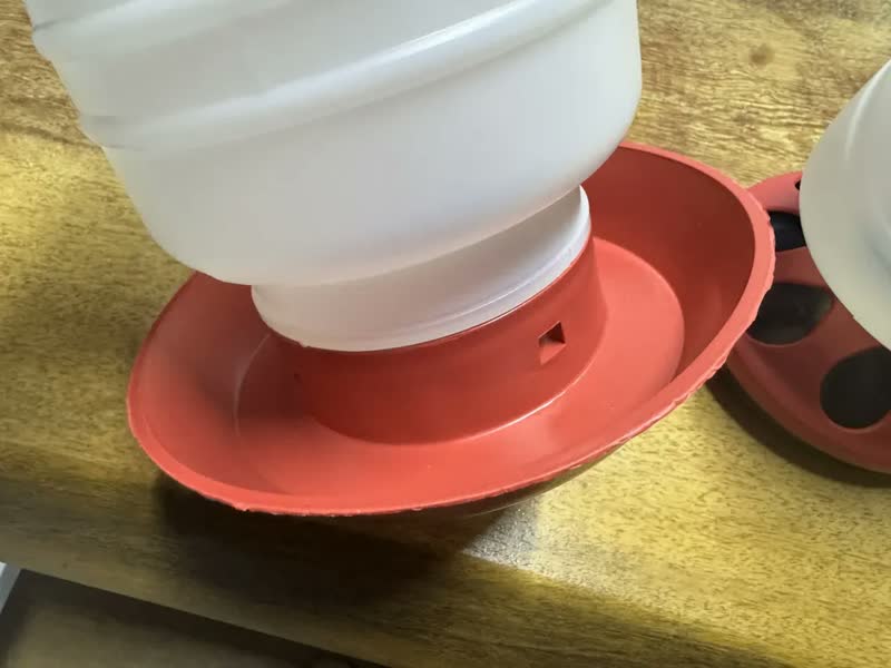 foto de Comedouro 1,5kg Bebedouro 2l Aves Galinhas Frango Automático Vermelho