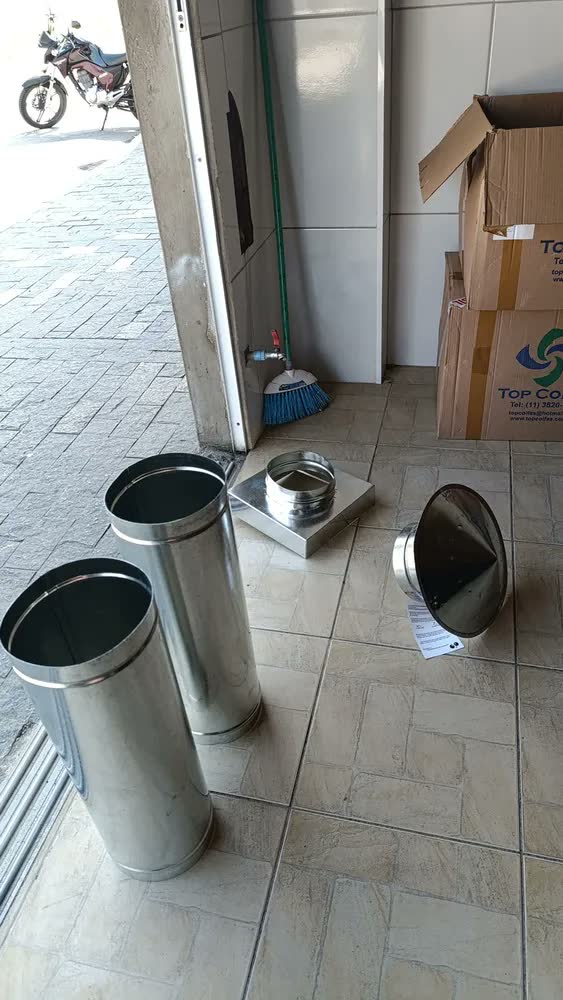 foto de Chaminé Para Churrasqueira Pré Moldada Top Coifas Cor Prateado