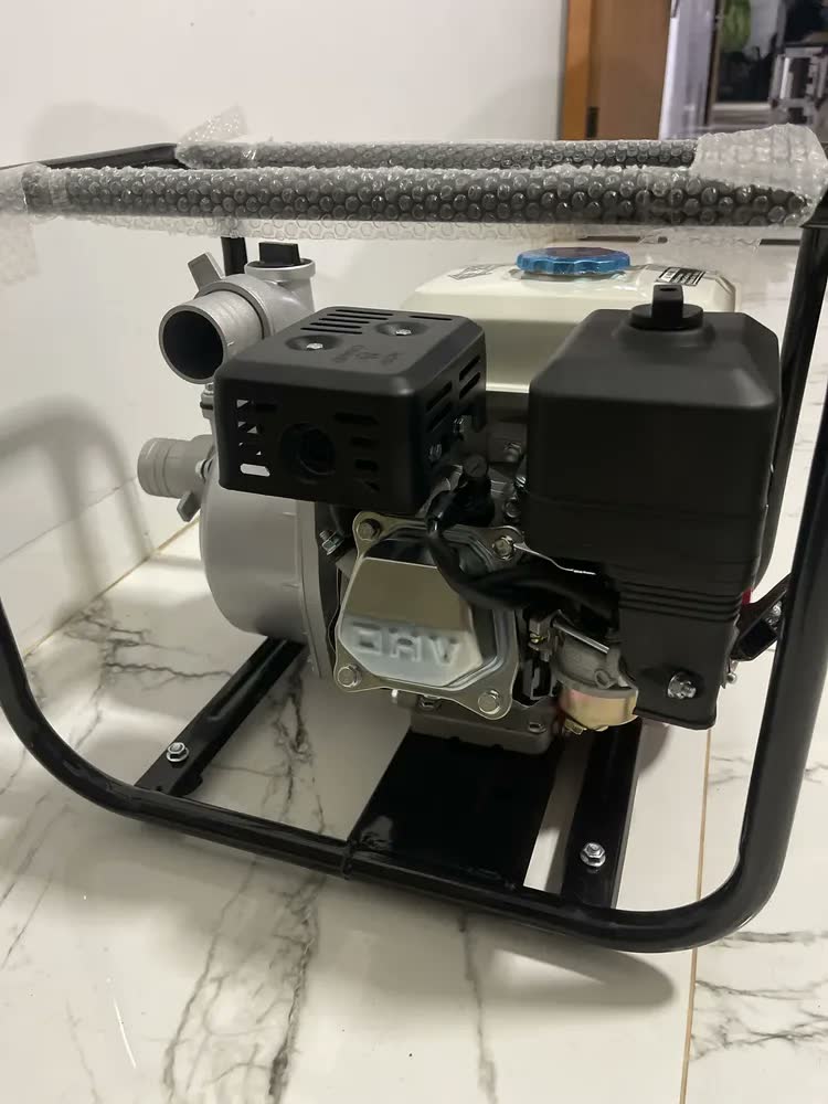 foto de Motobomba gasolina Bascco motor 7.5hp 4t, Saída 2 polegadas
