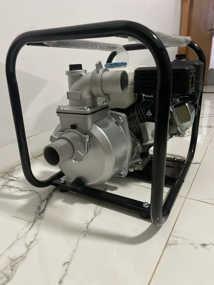 foto de Motobomba gasolina Bascco motor 7.5hp 4t, Saída 2 polegadas