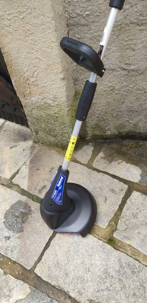 Aparador Grama Elétrico 1500w Cabo Bipartido Tt1500s2b Tekna