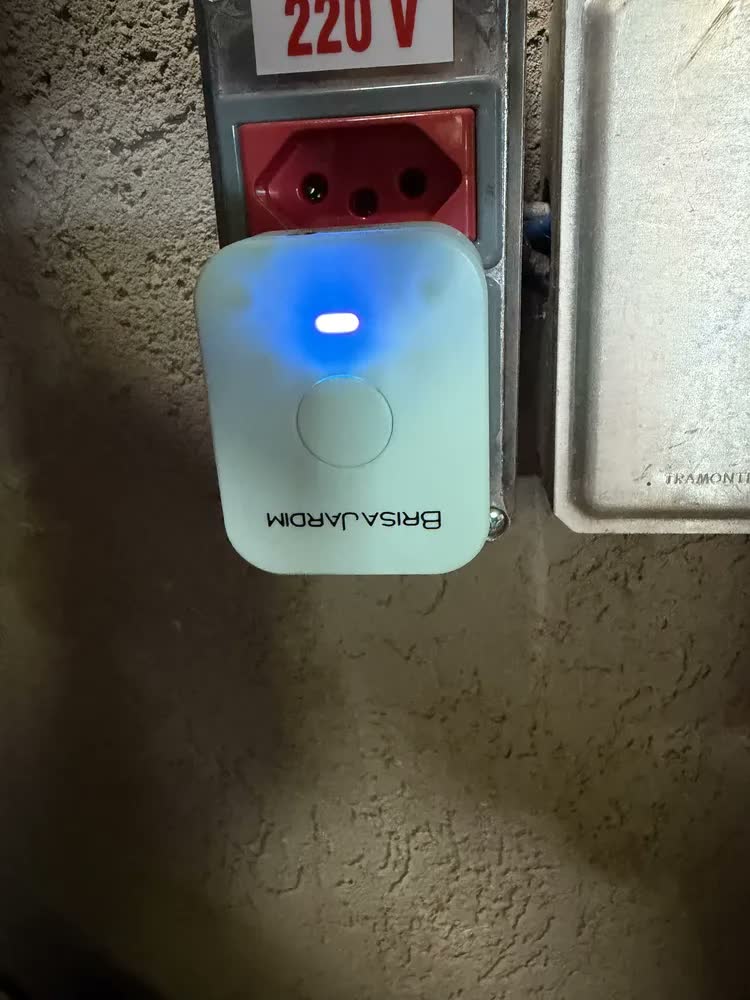 foto de Temporizador Irrigação Brisa Jardim 2 Saídas Smart Controle por APP com conexão Bluetooth e Wi-fi Verde Água E Cinza