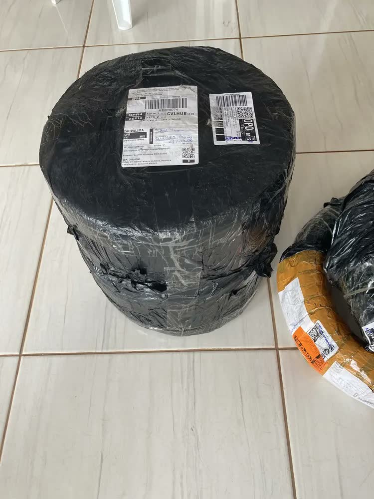 foto de Mangueira Gotejamento Netafim Irrigação 50cm 1,6l/h 2000 Mts Preto