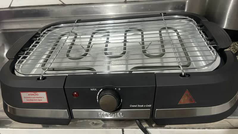 foto de Churrasqueira Elétrica Mondial Preto 2000W CH-08-BI