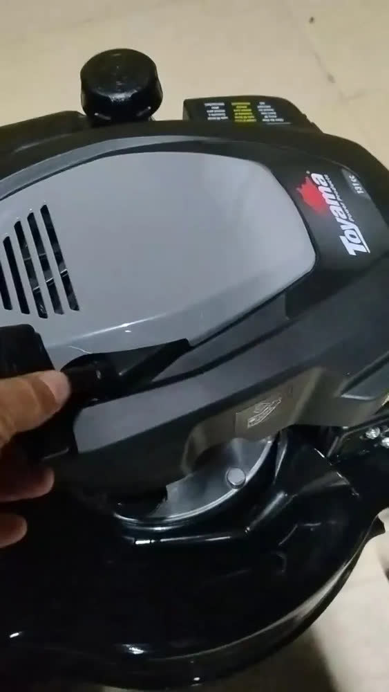 foto de Cortador Grama Toyama TLM420RM-40X Gasolina 4t 4hp Com Coletor 40l Preto