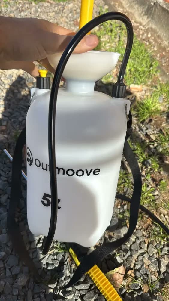 foto de Pulverizador jardim manual costal Compressão Prévia Outmoove 5 litros Bico Ajustável para Jardinagem Limpeza lavação