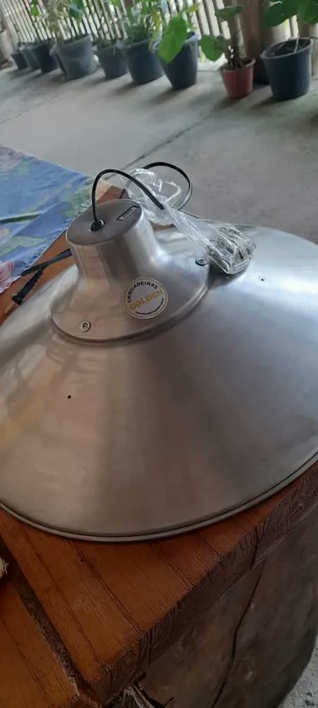 foto de Aquecedor Pintinho Elétrico, Resistencia Blindada (três