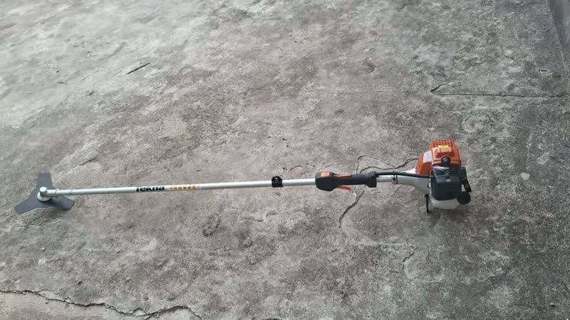 foto de Roçadeira Lateral A Gasolina 2t 26cc Rld26rs Tekna